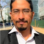 Maestro con amplia experiencia en sectores empresariales y tecnológicos